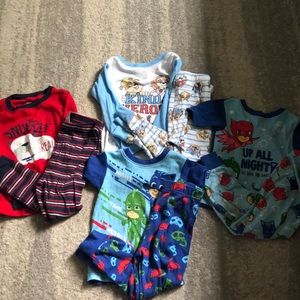 Lot of 4 pairs PJs size 4T